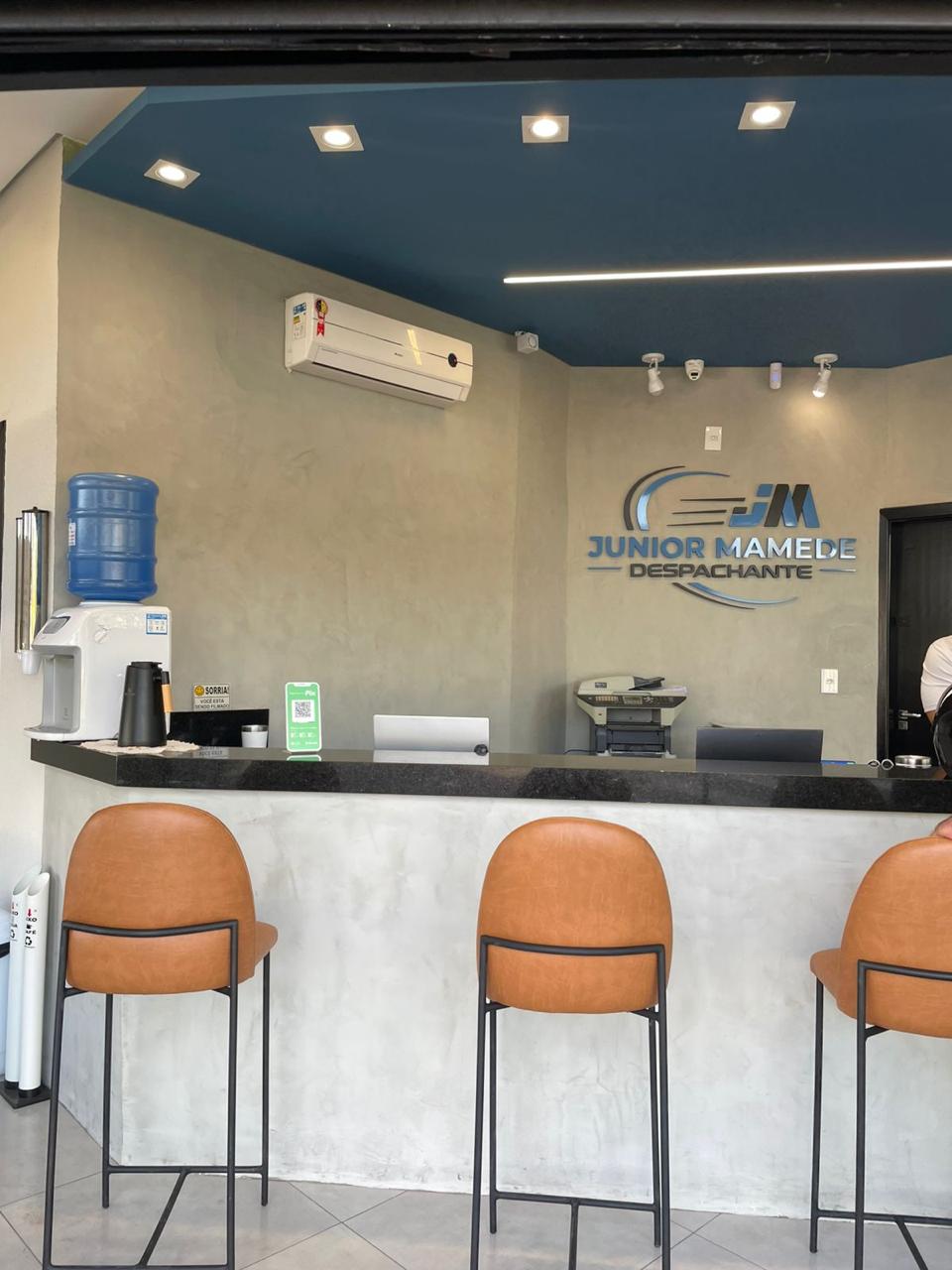 Balcão de atendimento da Júnior Mamede Despachante, em Franca-SP